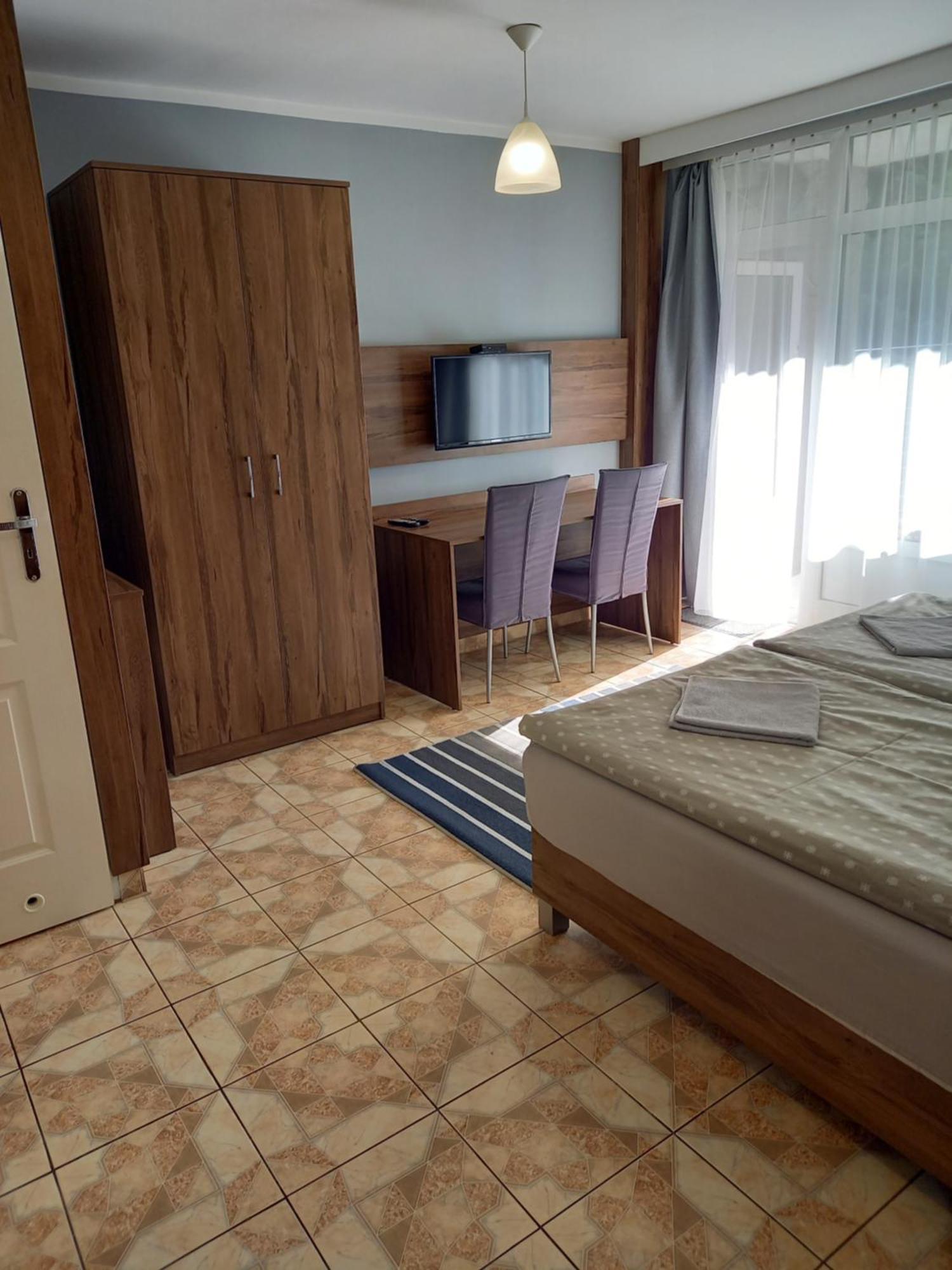 Mini Apartamenty Centrum Krakow Bagian luar foto